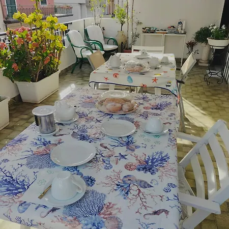 La Castellese Bed & Breakfast 3*