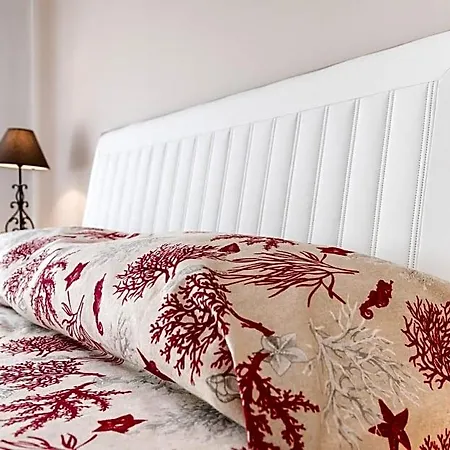 Couette-café La Castellese 3*