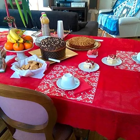 Couette-café La Castellese 3*