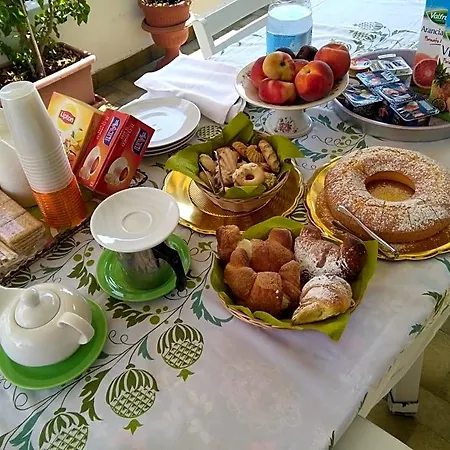 La Castellese Couette-café