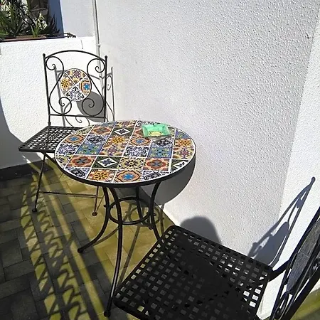 Couette-café La Castellese 3*