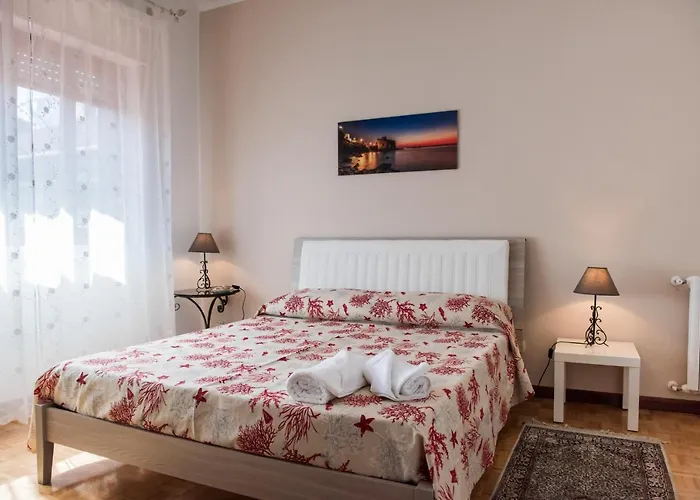 La Castellese Bed & Breakfast