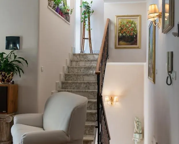 La Castellese Bed and Breakfast Aci Castello