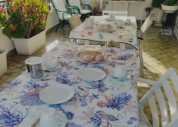 La Castellese Bed & Breakfast 3*